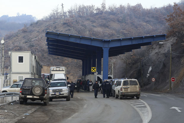 Трговинским ратом Приштина блокира дијалог о Косову